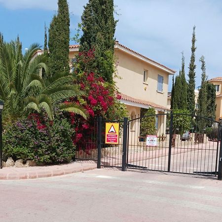 Modern Sea View Apartment Regina Gardens Paphos Luaran gambar